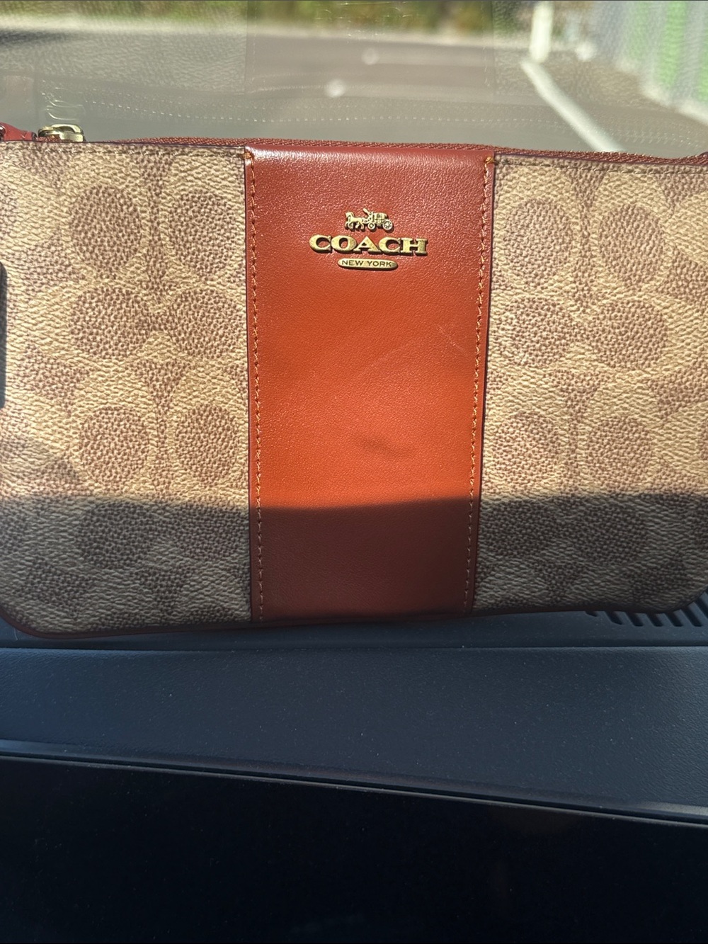 New Coach small signature canvas & leather top zip Wristlet New with tag